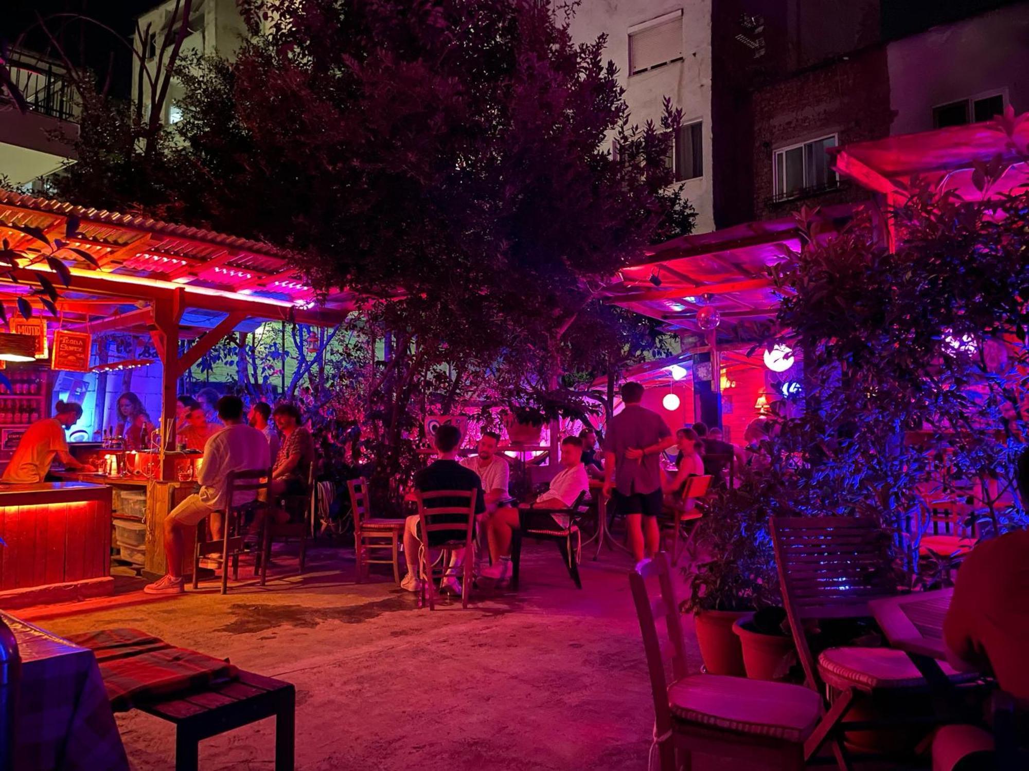 Tirana Backpacker Hostel מראה חיצוני תמונה