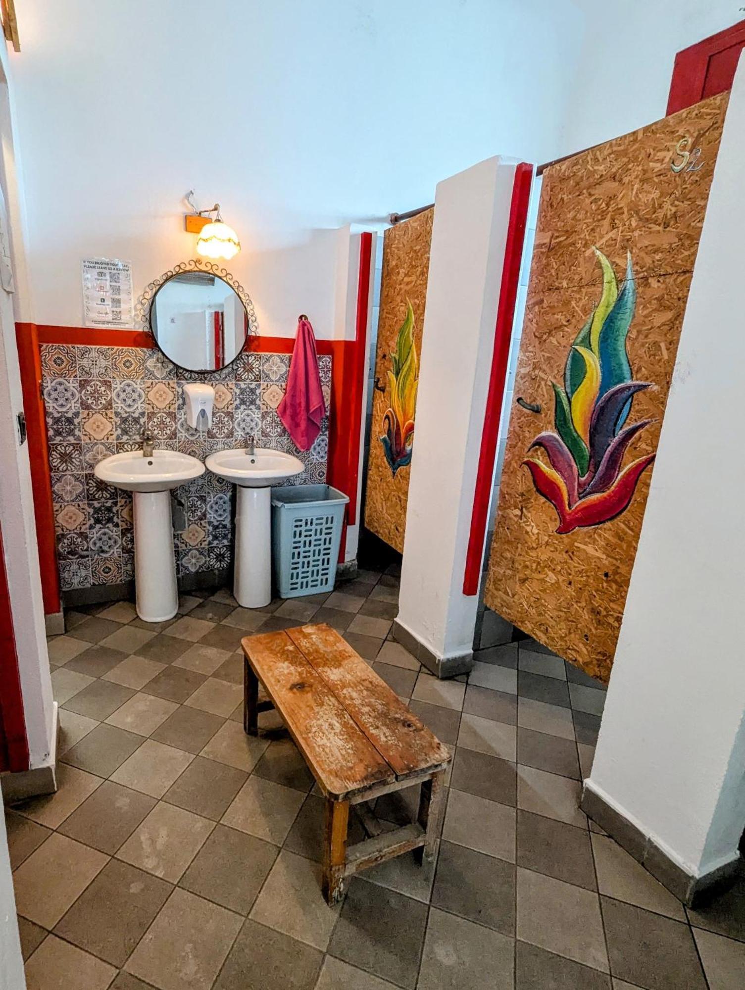 Tirana Backpacker Hostel מראה חיצוני תמונה